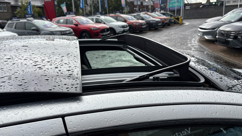 Hyundai IONIQ 6 239kW Ultimate 77kWh 4dr AWD Auto Electric Saloon